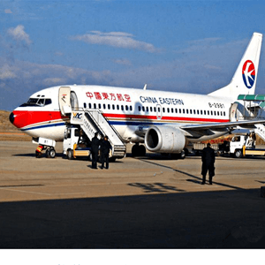 岳阳三荷空运航空快运业稳步发展的原因是什么？